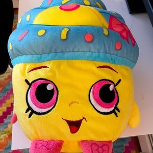 Shopkins cupcake queen pillow